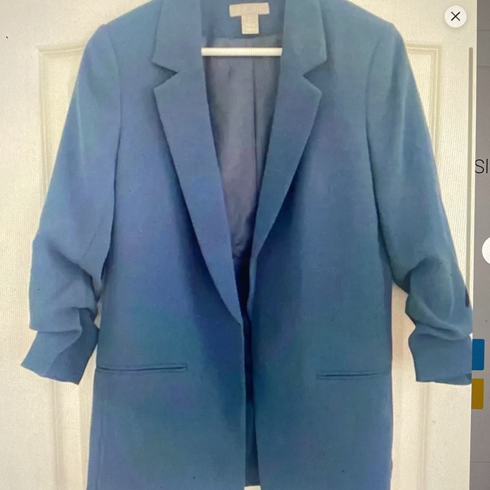 Used in good condition Dark Green H&M Blazer with gathered-sleeves, Size: XL